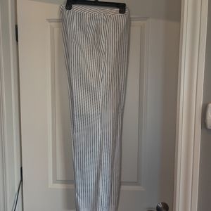 Size 8 Donna Karan wide leg pants